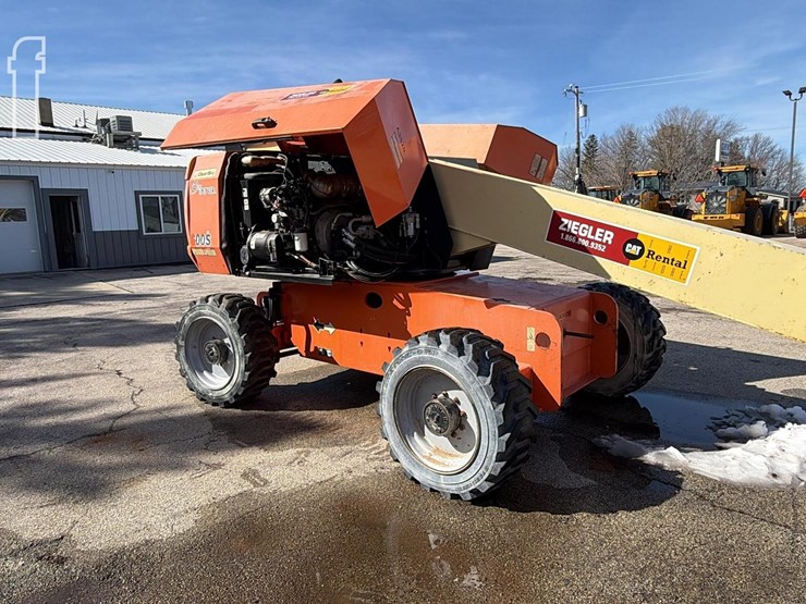 2014-jlg-600s-image-8