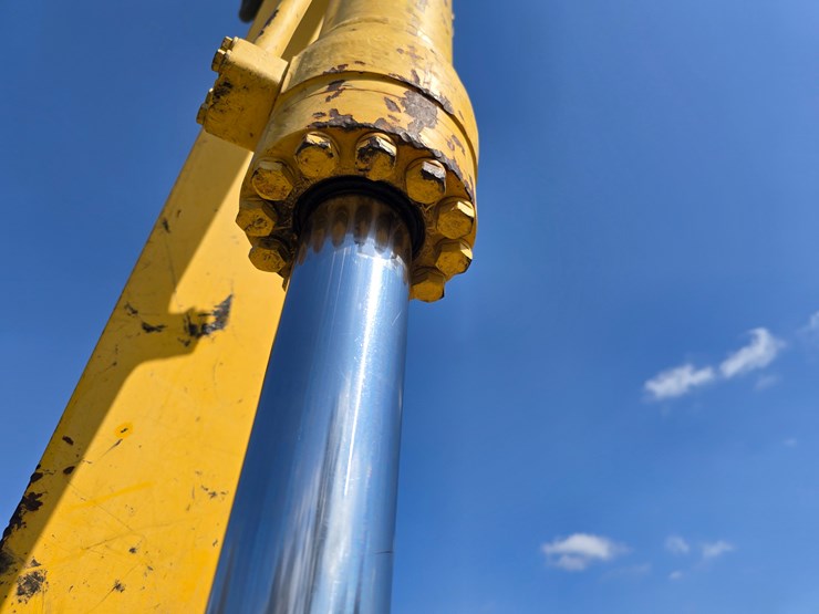 2013-komatsu-pc160-lc-image-27