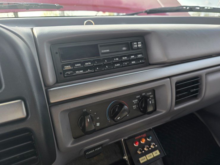 1995-ford-f350-image-52