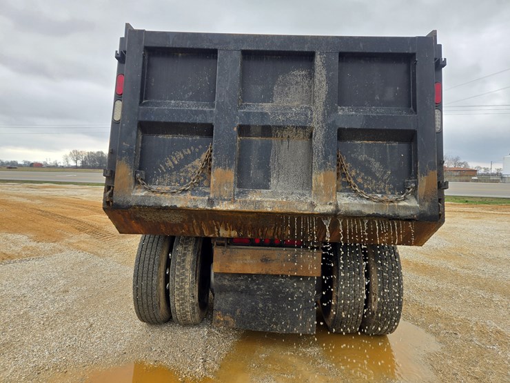 2014-kenworth-t660-image-16