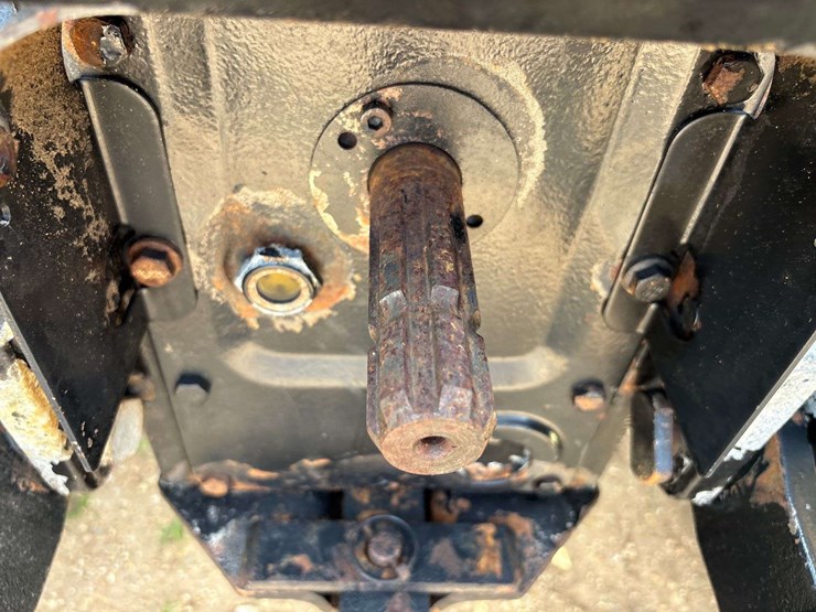 2004-john-deere-4410-image-21