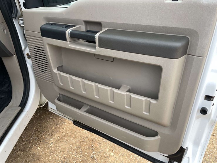 2008-ford-f250-image-16