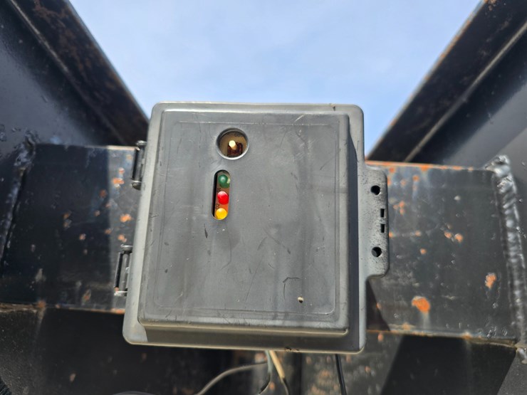 #22628-•-2005-bales-gooseneck-trailer-image-44