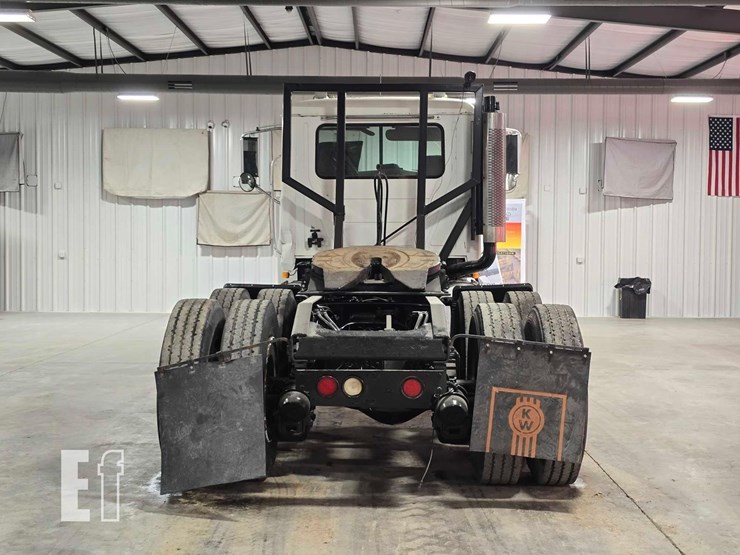 2005-mack-chn613-image-8