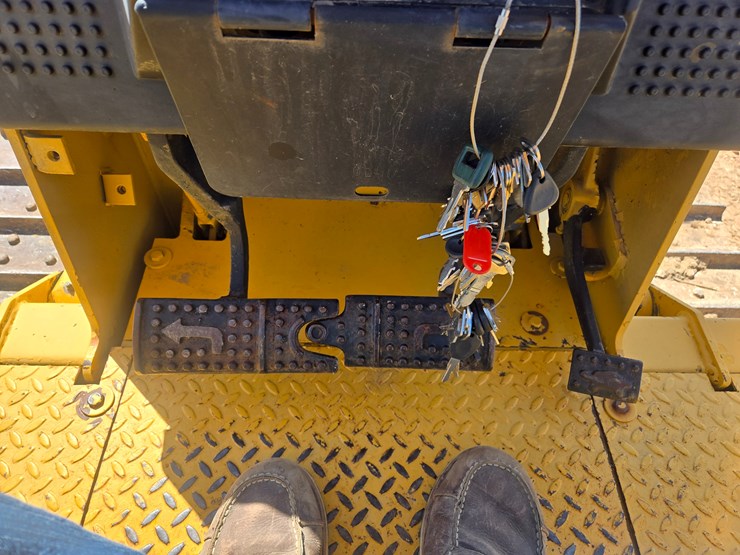 1998-deere-650g-image-37