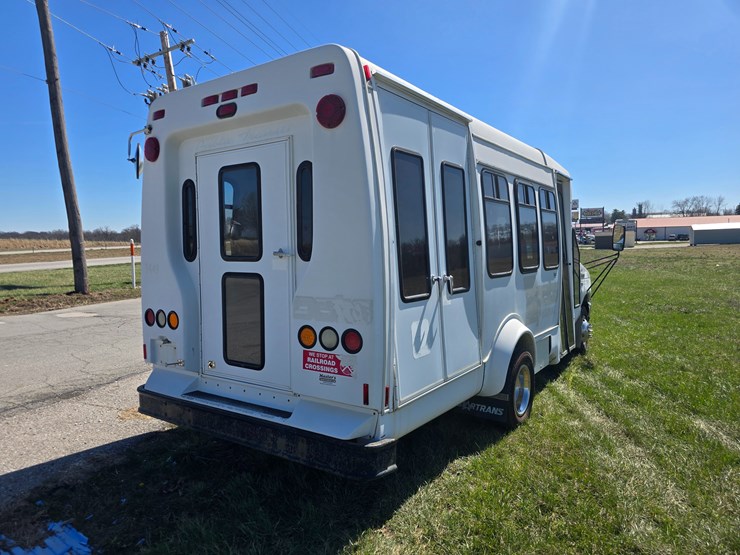 #22618-•-2008-ford-econoline-van-image-11