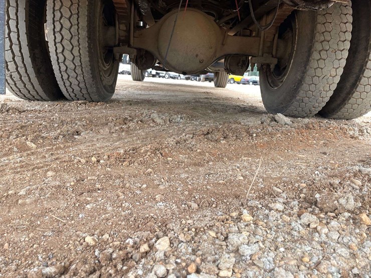 2008-international-durastar-4300-image-25