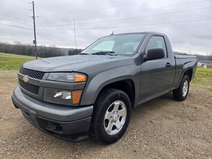 2011-chevrolet-colorado-image-2