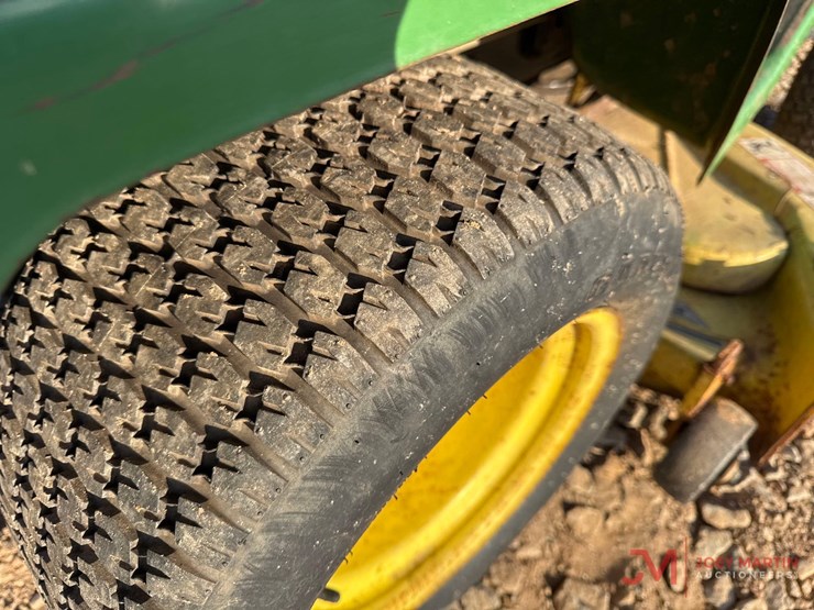 john-deere-318-image-7