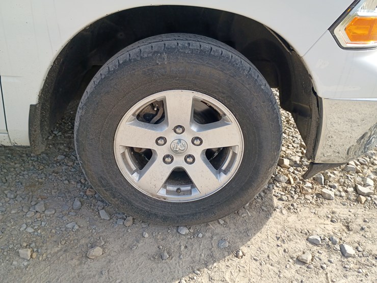 2012-dodge-1500-image-73