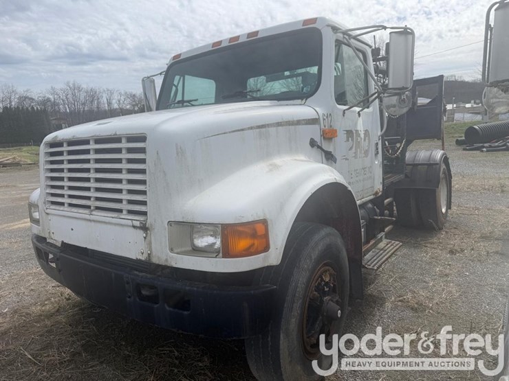 1989-international-4900-image-2