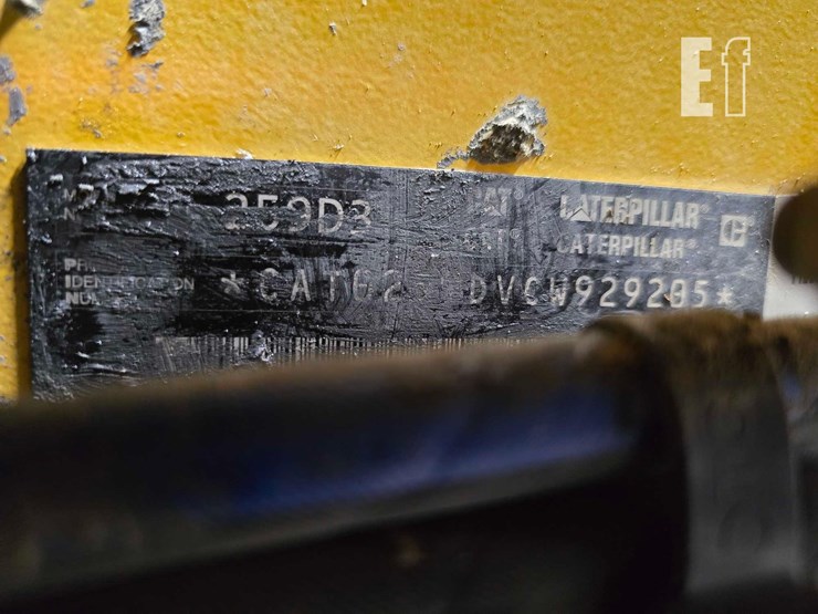 2023-caterpillar-259d3-image-38