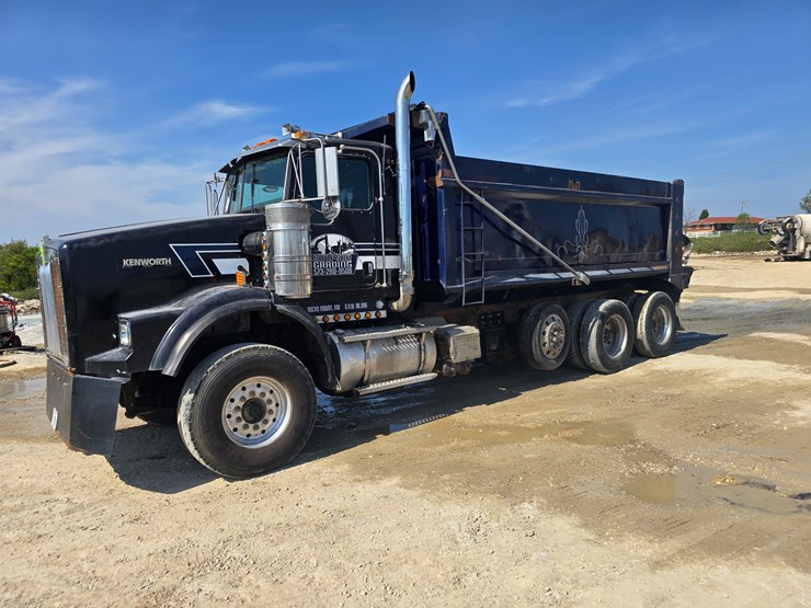 #21305-•-2003-kenworth-dump-truck-image-4
