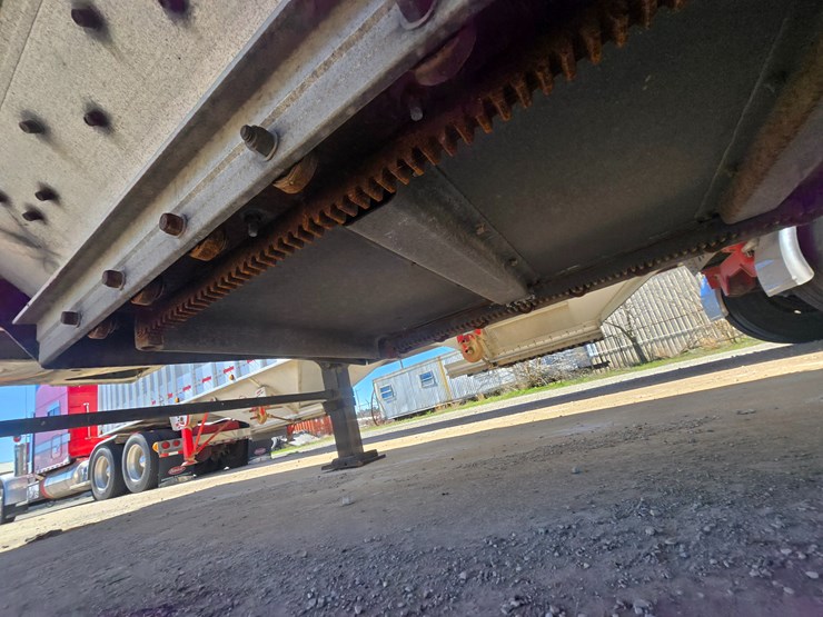 2010-timpte-hopper-bottom-image-54