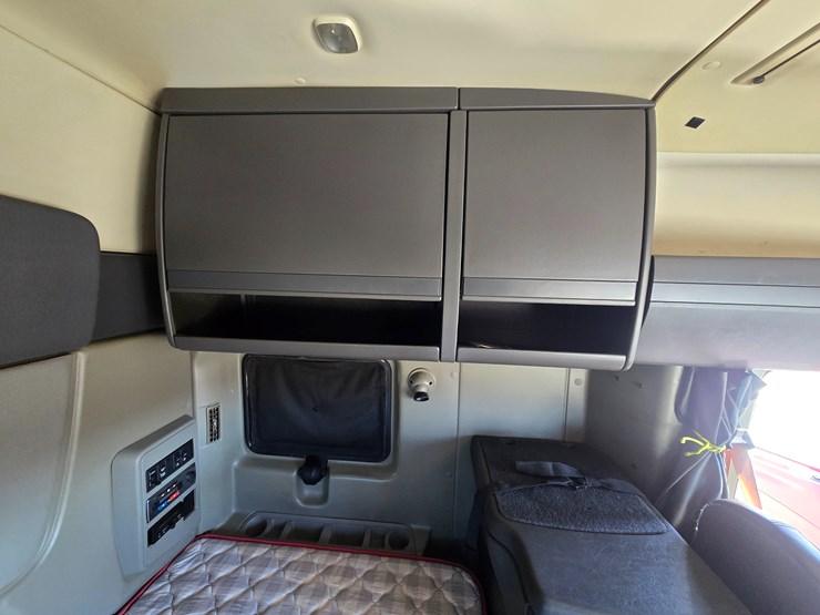 2014-international-prostar-image-74