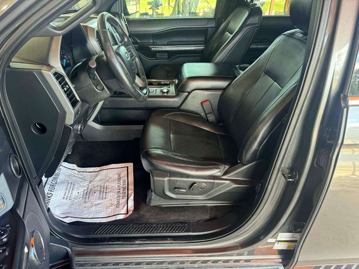 2018-ford-expedition-xlt-image-10