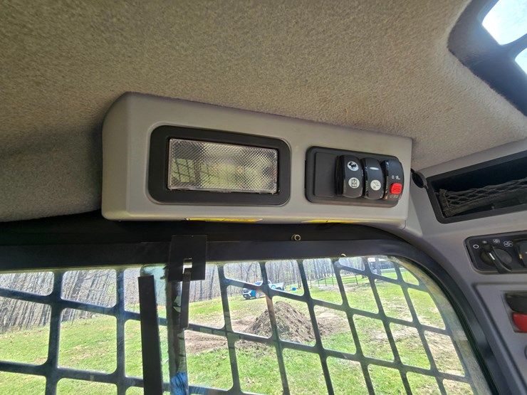 2018-caterpillar-299d2-image-41