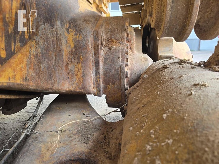 1982-caterpillar-d6d-image-29