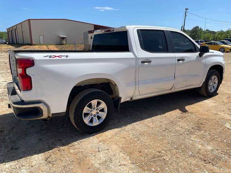 2019-chevrolet-silverado-1500-image-3