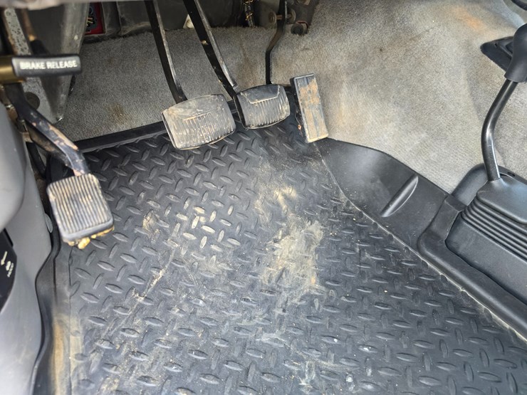 1995-ford-f350-image-48