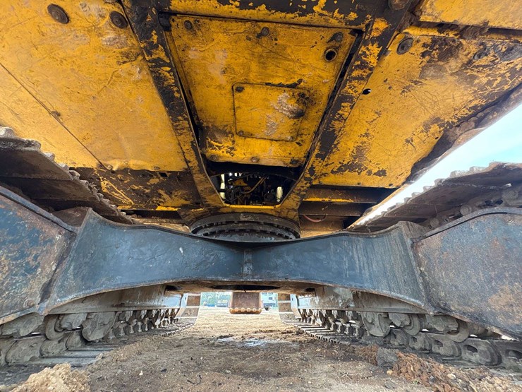 komatsu-pc200-image-27