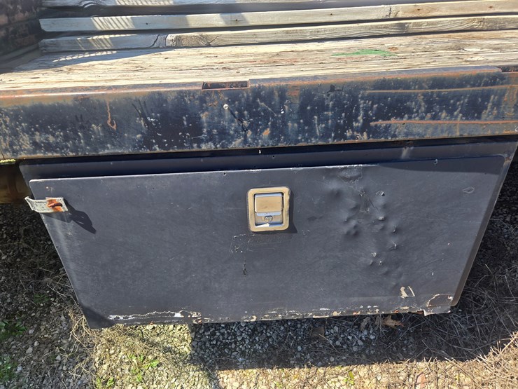 1997-ford-f700-image-54