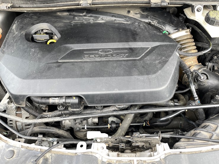 2015-ford-escape-image-57