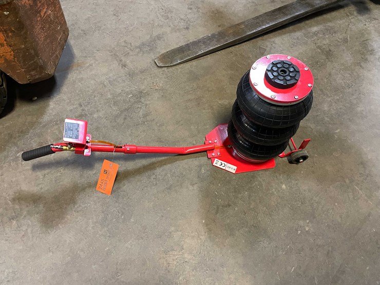 #2445-•-pneumatic-3-ton-lift-capacity-air-jack-(pr12)-image-1