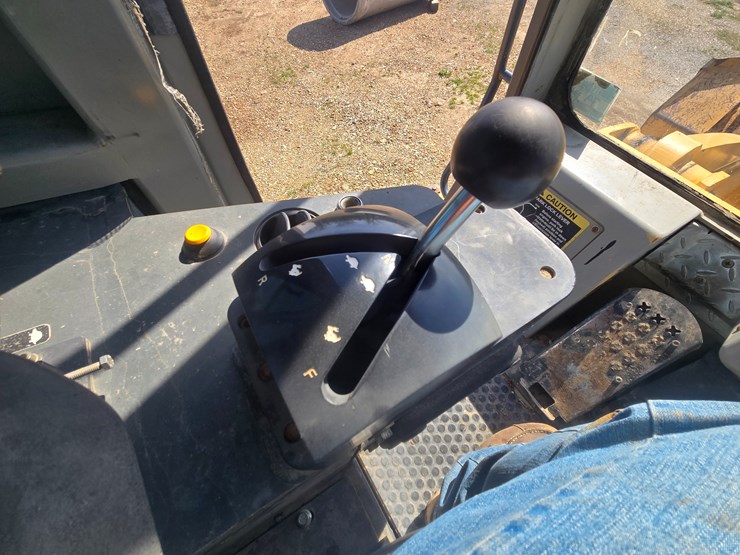 2004-deere-755c-image-51