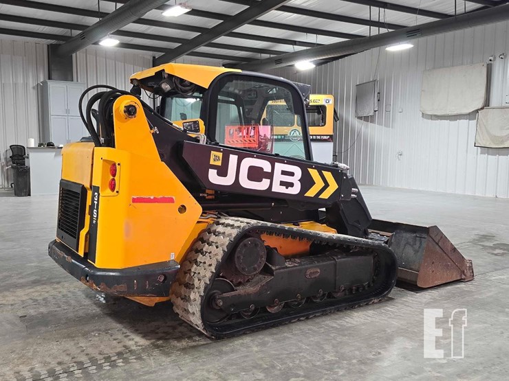 2021-jcb-3ts-8t-image-3