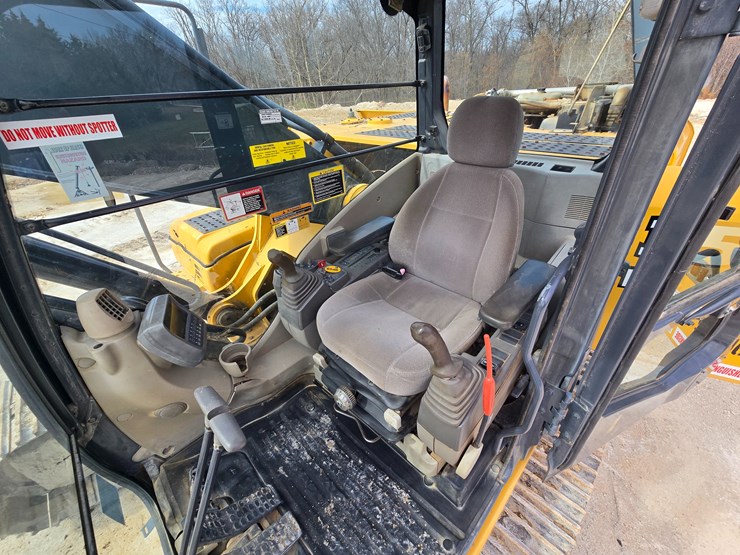2007-deere-350d-lc-image-75