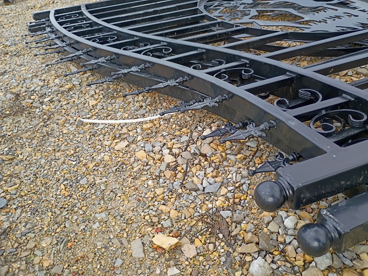 #21598-•-14ft-bi-parting-iron-gate-(deer)-image-5