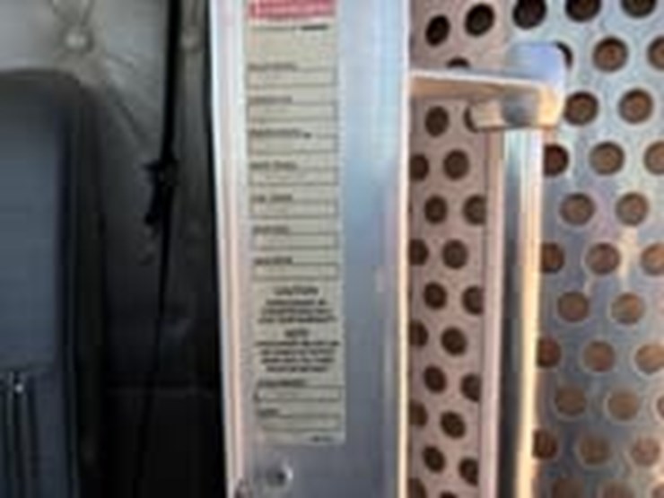 2005-kenworth-c500b-image-17