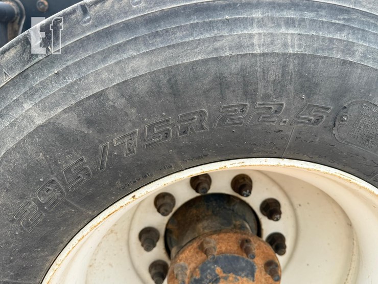 2016-international-durastar-4400-image-29