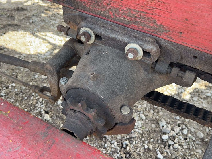 international-highwheeler-image-34