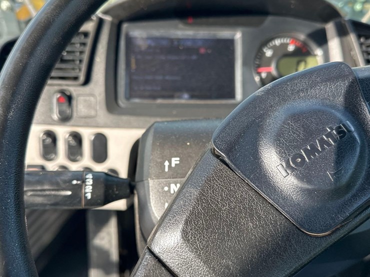 2018-komatsu-wa320-8-image-46