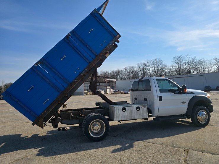 2016-ford-f550-image-30