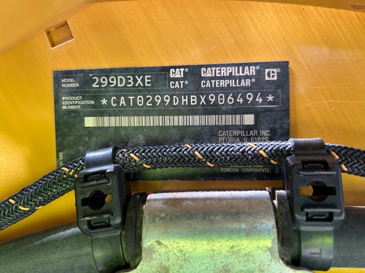 2023-caterpillar-299d3-xe-image-29