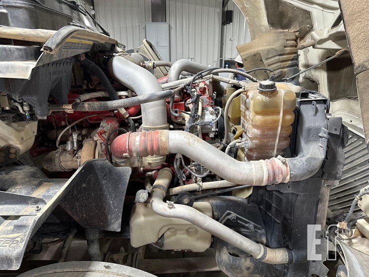 2017-international-prostar-image-24