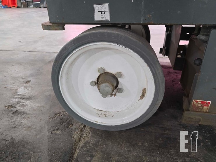 2017-skyjack-sjiii3226-image-21