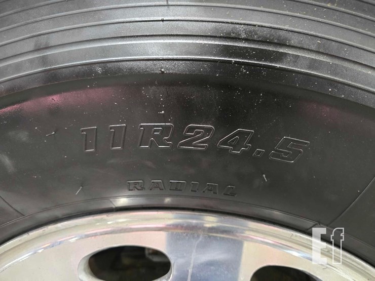 2021-peterbilt-367-image-28