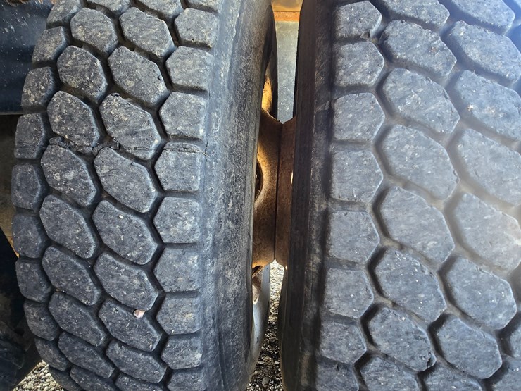 2013-international-workstar-7400-image-90