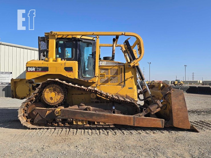 2006-caterpillar-d6r-xl-iii-image-6
