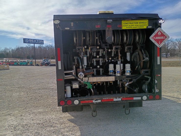 2005-ford-f750-image-8