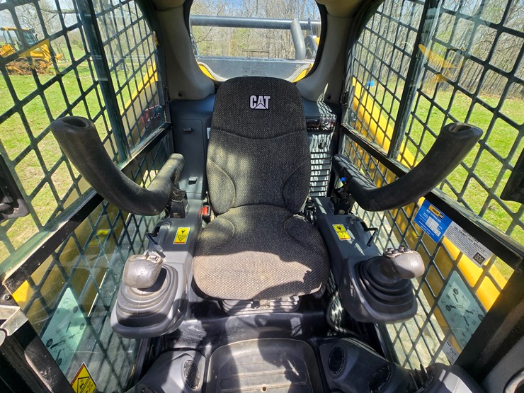 2018-caterpillar-299d2-image-34