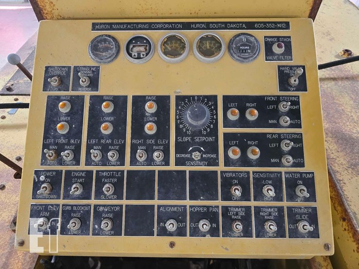 easi-pour compact curb-&-gutter-paver-image-11