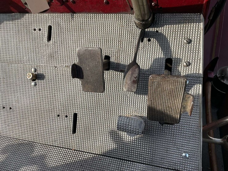 1917-american-la-france-firetruck-image-63