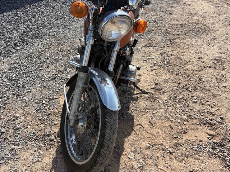 kawasaki-kz650-motorcycle-image-2