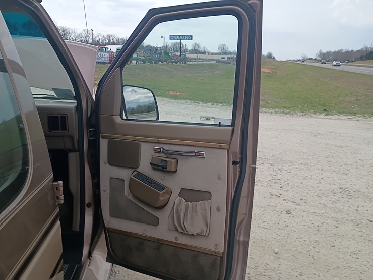 1992-ford-e150-image-38