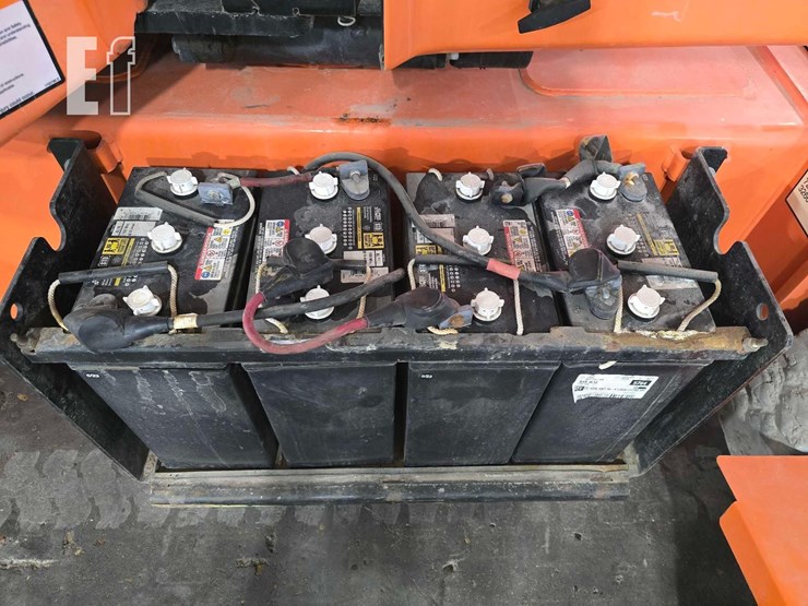 2015-jlg-e400ajpn-image-19